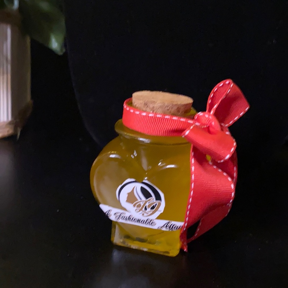 A Fashionable Affair Natural Hair Growth Hot Oil Treatment by: Lisa Johnson